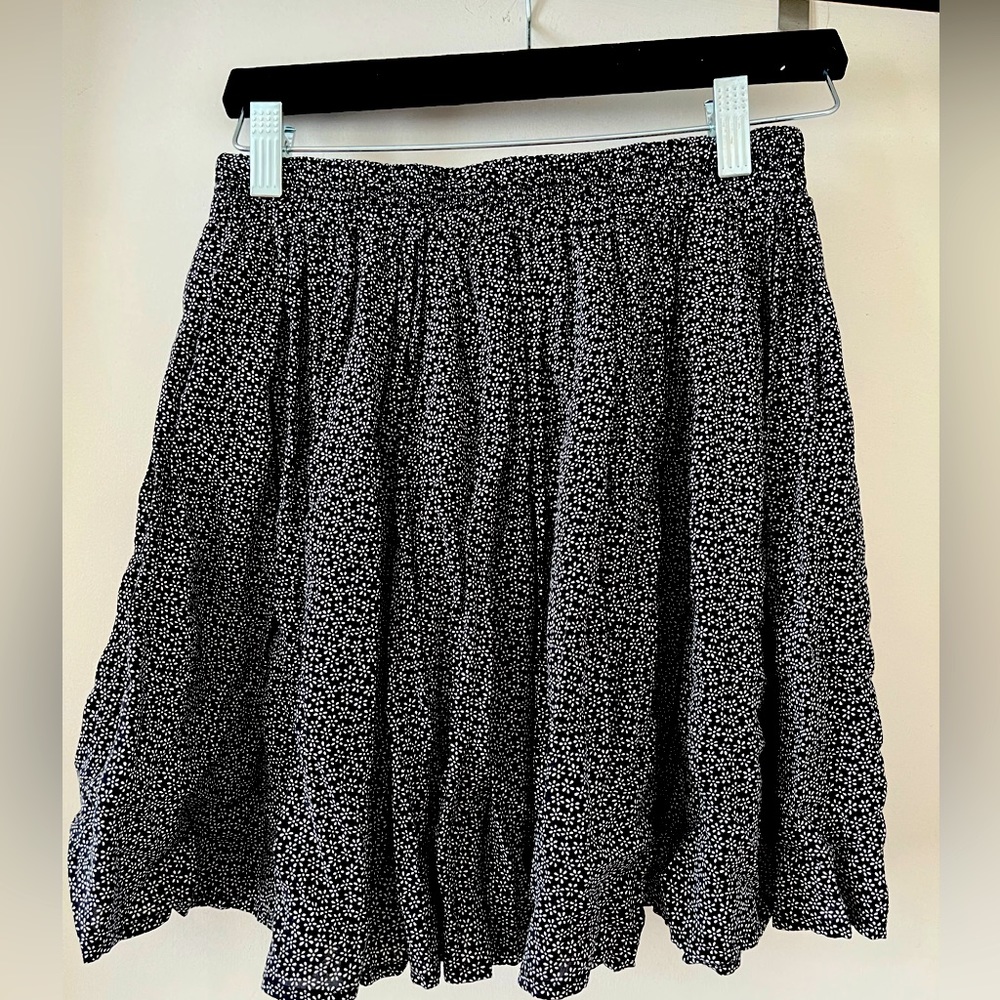 Brandy Melville skirt
